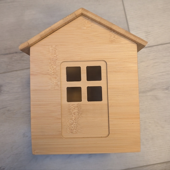 Bamboo House Tissue Box Holder - Picture 2 of 10